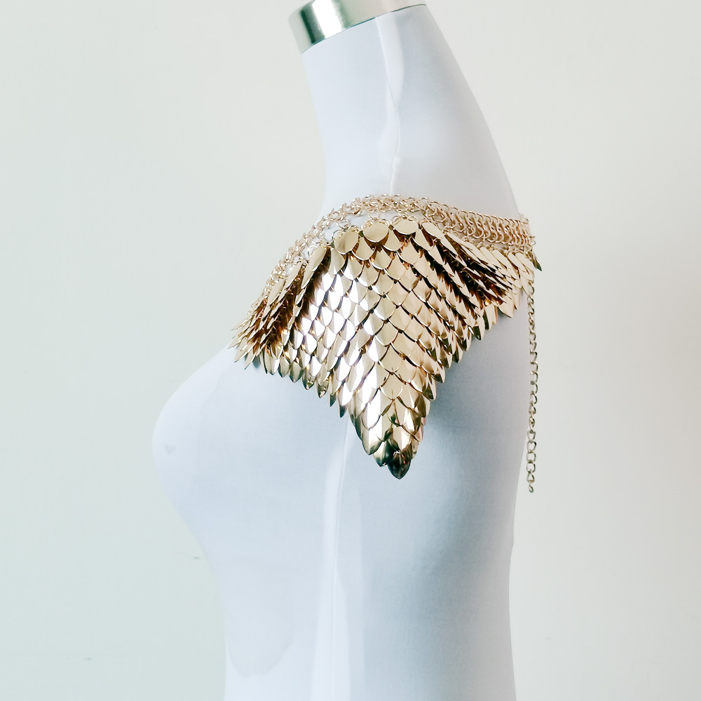 Corrente de Ombro Gótica com E - Body Jewelry Necklace avaliação e preço
